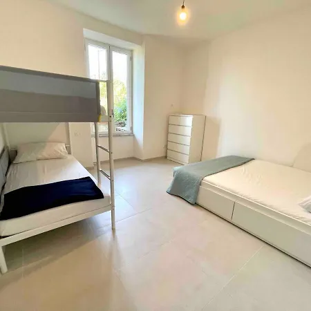 Sea View Recently Renovated Apartmán La Spezia